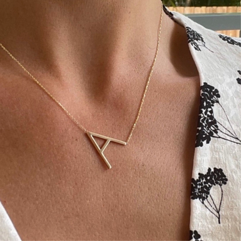 Jumbo Diagonal Initial Necklace in Gold 14Kt