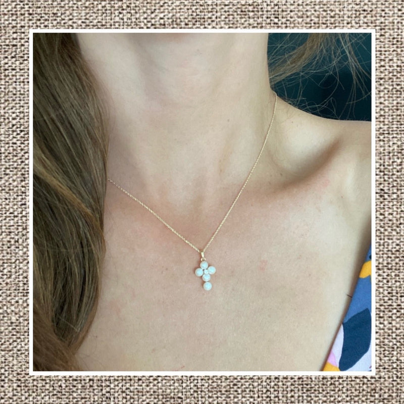 Pearled Cross with Middle Diamond in Gold 14Kt