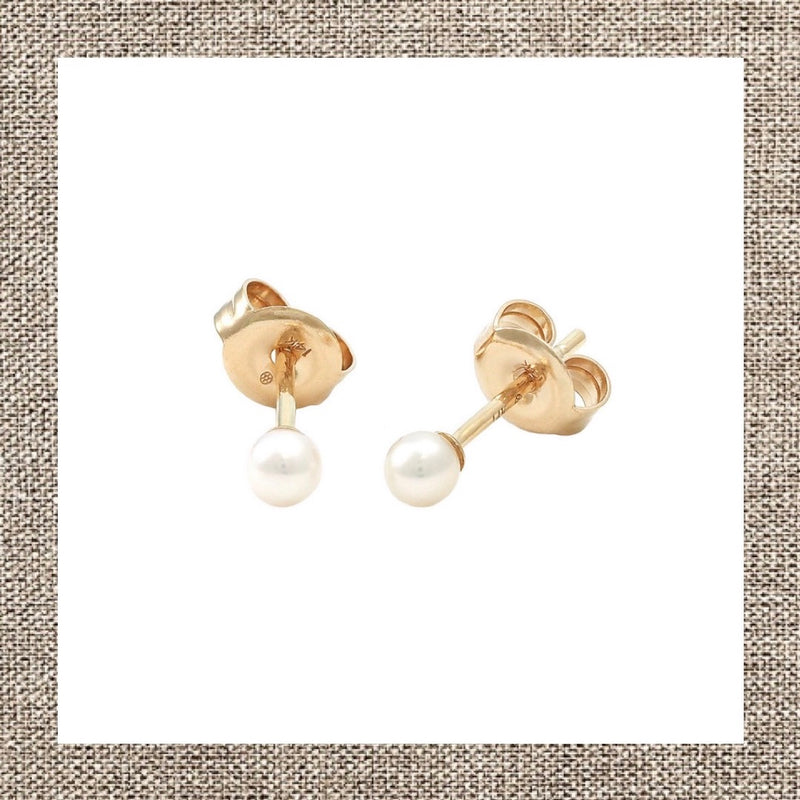 Baby Pearl Earring in Gold 14Kt