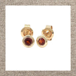 January Birthstone Round Bezel Garnet Earring in Gold 14Kt
