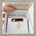 Safety Pin with Simple Cross in Gold 14Kt